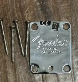 FENDER NECK PLATE CHROME