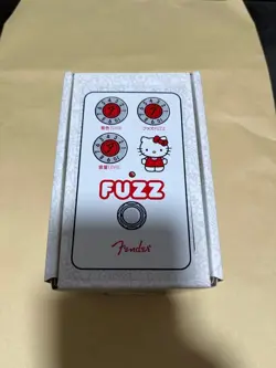 FENDER X HELLO KITTY FUZZ WHITE GUITAR EFFECT PEDAL TONE FUZZ LEVEL CONTROL