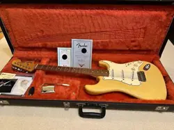 FENDER CUSTOM SHOP 1969 STRATOCASTER CLOSET CLASSIC 2001 ELECTRIC GUITAR