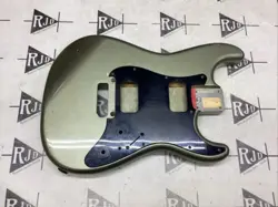 80S FENDER JAPAN ST555 CONTEMPORARY STRATOCASTER ELECTRIC GUITAR BODY GOLD