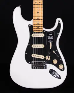FENDER PLAYER II STRATOCASTER, MAPLE FB, POLAR WHITE