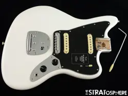 FENDER PLAYER II JAGUAR LOADED BODY ALNICO 5 + 2 GUITAR PARTS, POLAR WHITE.