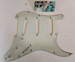 FENDER STRATOCASTER PICKGUARD AGED RELIC 3PLY MINT GREEN