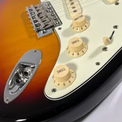 FENDER JAPAN EXCLUSIVE CLASSIC 60S STRATOCASTER ELECTRIC GUITAR MADEINJAPAN 2016