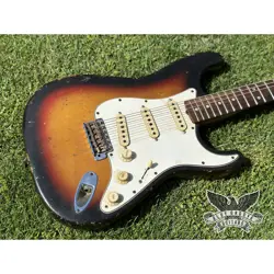 1966 STRATOCASTER SAFE
