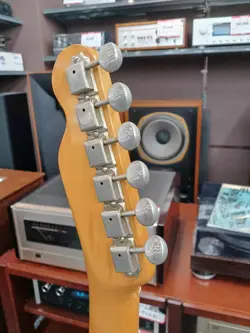 TL-52 ELECTRIC GUITAR