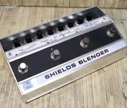 USED  FENDER   SHIELDS BLENDER