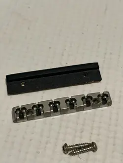 MODEL GUITARS FACTORY