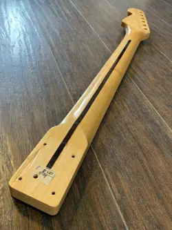 SQUIER BULLET GUITAR