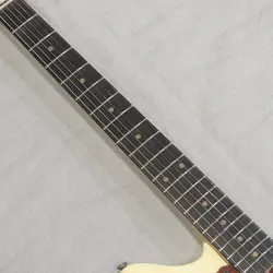 FENDER JAZZMASTER '63 MATCHING HEAD REFINISH WHITE/R SAFE DELIVERY FROM JAPAN