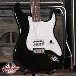 FENDER LIMITED EDITION TOM DELONGE STRATOCASTER ELECTRIC GUITAR - BLACK W/ CASE