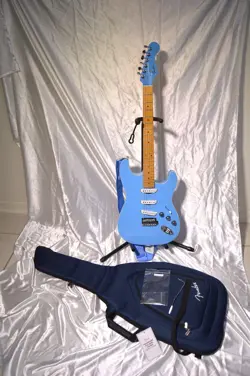 FENDER MIJ AERODYNE SPECIAL STRATOCASTER CALIFORNIA BLUE NOS