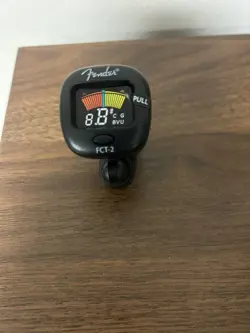 FENDER FCT-2 PROFESSIONAL CLIP-ON TUNER FT-2, BLACK 