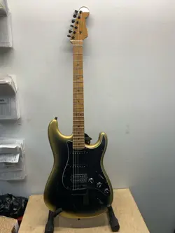 HSS STRATOCASTER ECLIPSE