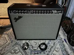 FENDER TWIN REVERB AMP
