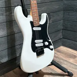 STRATOCASTER SPECIAL ELECTRIC