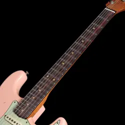 STRATOCASTER JOUNEYMAN RELIC