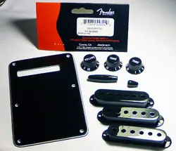 GENUINE FENDER BLACK STRAT STRATOCASTER ACCESSORY KIT - BACKPLATE, KNOBS, COVERS