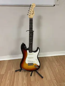 STRAT #V1424945 USED