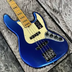 FENDER AMERICAN ULTRA JAZZ BASS COBRA BLUE W/ HARD CASE - NEW