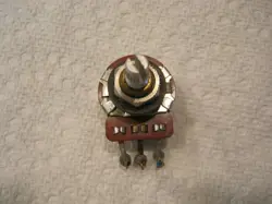 1975 VINTAGE CTS POT FENDER STRATOCASTER STRAT 250K SHORT SHAFT USA R1378046