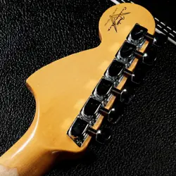 STRATOCASTER RELIC MAPLE