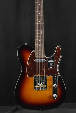 FENDER AMERICAN PROFESSIONAL II TELECASTER 3-COLOR SUNBURST ROSEWOOD FINGERBOARD