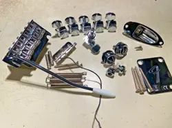 LOCKING TUNERS STRAPLOCK