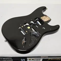 STRAT MONTEGO BLACK