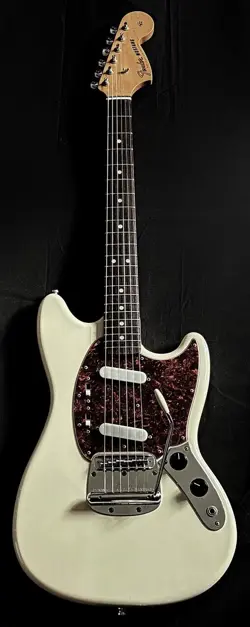 MUSTANG WHITE CRAFTED