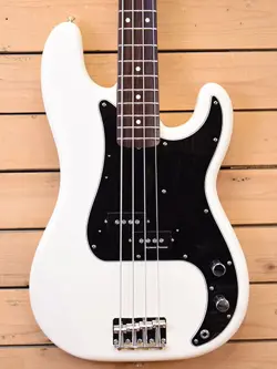 FENDER MIJ TRADITIONAL 70S PRECISION BASS USED 2017 ALDER BODY W/SOFT CASE