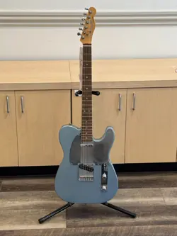 FENDER CHRISTIE HYNDE SIGNATURE TELECASTER