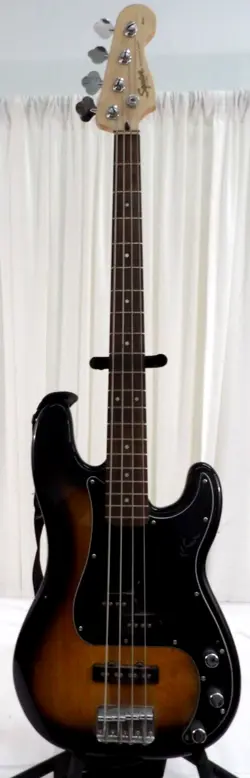 2019 SQUIER BY FENDER AFFINITY SERIES PRECISION BASS 4 STRING RH BROWN BURST