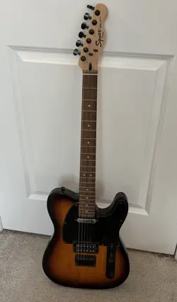 FENDER SQUIER BULLET STRATOCASTER
