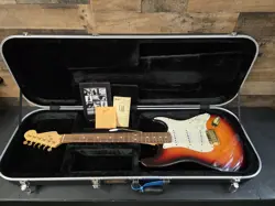 FENDER STRATOCASTER 50TH ANNIVERSARY 1996. AMERICAN D STD. MINTY LIMITED 2500 #