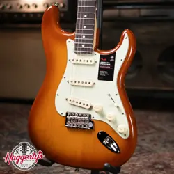 FENDER AMERICAN PERFORMER STRATOCASTER ROSEWOOD FINGERBOARD - HONEY BURST