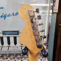 1975 FENDER STRATOCASTER NATURAL