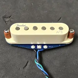 FENDER USA N3 NOISELESS STRAT MIDDLE PICKUP AMERICAN DELUXE STRATOCASTER GUITAR