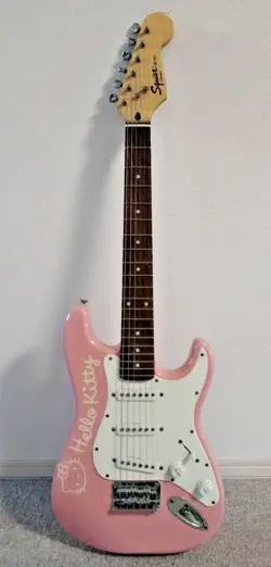 SQUIER BY FENDER HELLO KITTY STRATOCASTER ELECTRIC GUITAR GOOD CONDITION JAPAN