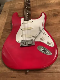 1988 FENDER STRAT PLUS RARE RAZZ BERRY LACE SENSORS TBX WILKINSON SCHALLERS