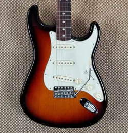 2021 FENDER AMERICAN ORIGINAL '60S STRATOCASTER - COA - SUPER CLEAN!