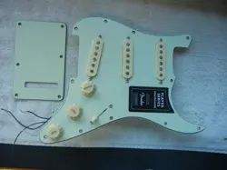 FENDER STRATOCASTER SSS LOADED PICKGUARD & BACKPLATE MINT GREEN ALNICO V PICKUPS
