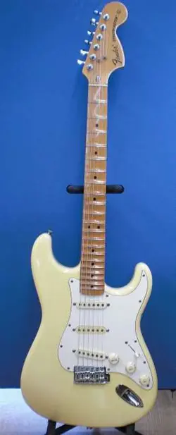 ST72-75 STRATOCASTER SERIAL