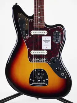 FENDER MADE IN JAPAN TRADITIONAL 60S JAGUAR 2024 3-COLOR SUNBURST