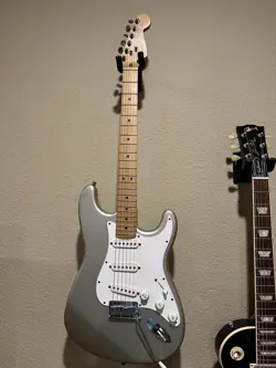 1997 FENDER STRATOCASTER - INCA SILVER MINT CONDITION
