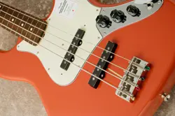 RED- SCRATCHED ULTRA