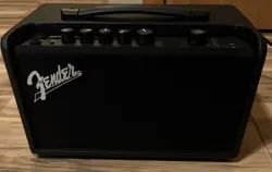 FENDER MUSTANG LT40S 2X4 40W COMBO AMP