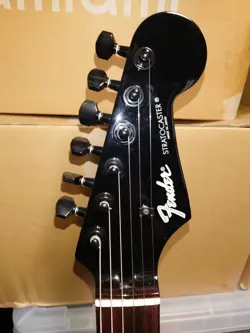 STRATOCASTER HH ELECTRIC