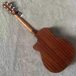 FENDER GUITAR CLASSIC