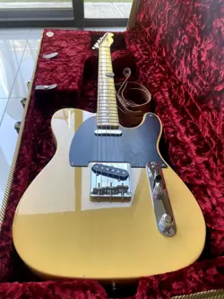 VINTAGE REISSUE BUTTERSCOTCH